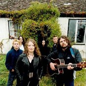 Mostly Autumn - List pictures