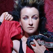 Ann Lee - List pictures