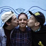 Gnarwolves - List pictures