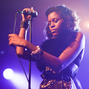 Alunageorge - List pictures