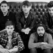 Kids In Glass Houses - List pictures