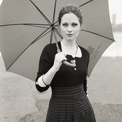 Zooey Deschanel - List pictures