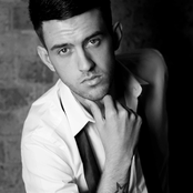 Mike Hough - List pictures