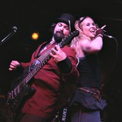 Dirt Poor Robins - List pictures