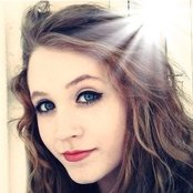 Janet Devlin - List pictures
