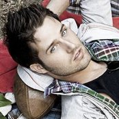 Joshua David Evans - List pictures