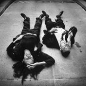 Intakto - List pictures