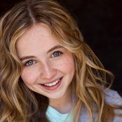 Sabrina Carpenter - List pictures