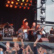 Crosby Stills Nash & Young - List pictures