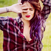 Martina Stoessel - List pictures