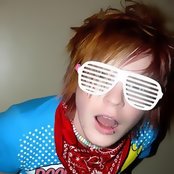 Dot Dot Curve - List pictures