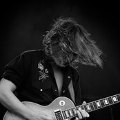 Jimmy Bowskill - List pictures