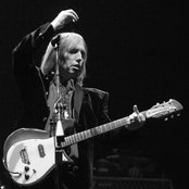 Tom Petty - List pictures