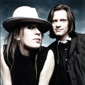 Frou Frou - List pictures