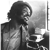 Peter Tosh - List pictures