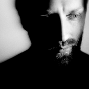 Leo Abrahams - List pictures