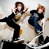 Dz Deathrays - List pictures