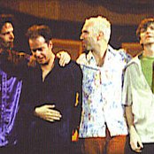 Crowded House - List pictures