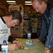 Jason Gray - List pictures