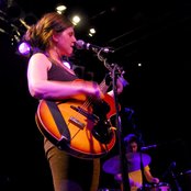 Mirah - List pictures