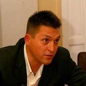 Akos - List pictures