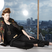 La Roux - List pictures