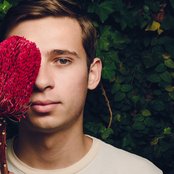Flume - List pictures
