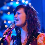 Joy Williams - List pictures