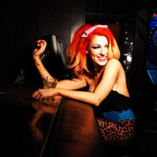 Bonnie Mckee - List pictures