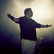 Fernandinho - List pictures