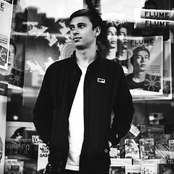 Flume - List pictures