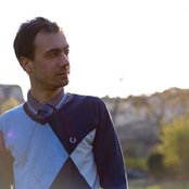 Para One - List pictures