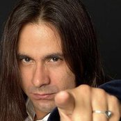 Andre Matos - List pictures