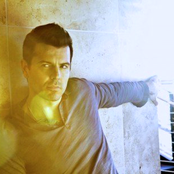 Jordan Knight - List pictures