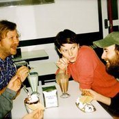 Allo Darlin' - List pictures