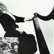 Loreena Mckennitt - List pictures