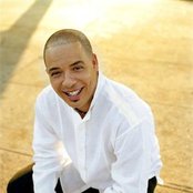 Issac Delgado - List pictures