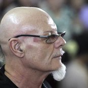 Gary Glitter - List pictures