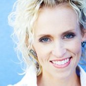 Hilary Weeks - List pictures