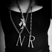 Nikki & Rich - List pictures