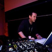 Claro Intelecto - List pictures