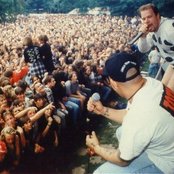 Mucky Pup - List pictures