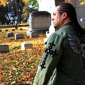 Chino Xl - List pictures