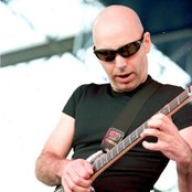 Joe Satriani - List pictures