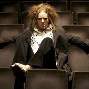 Tim Minchin - List pictures