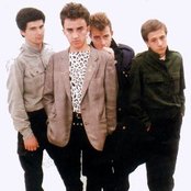 Golpes Bajos - List pictures