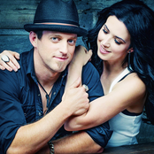 Thompson Square - List pictures