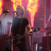 Chad Kroeger - List pictures