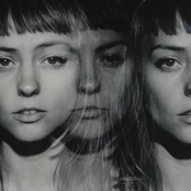 Angel Olsen - List pictures