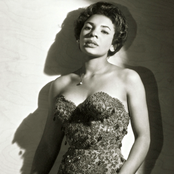 Shirley Bassey - List pictures